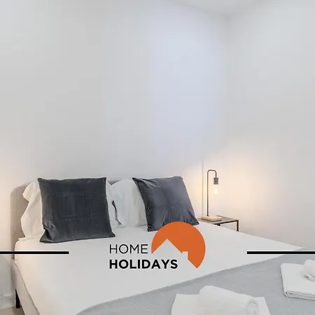 Hébergement de vacances #170 Pateo Flat By Holidays *