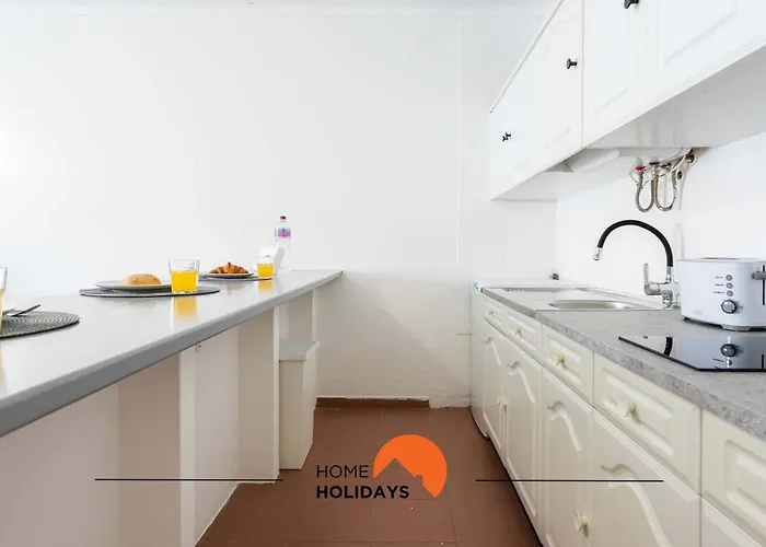 #170 Casa Do Pateo I Com Alpendre By Holidays Semesterbostad Albufeira